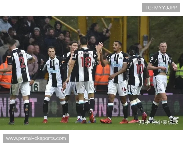 纽卡斯尔联英超4-1客胜埃弗顿，佳夫开场闪击并梅开二度